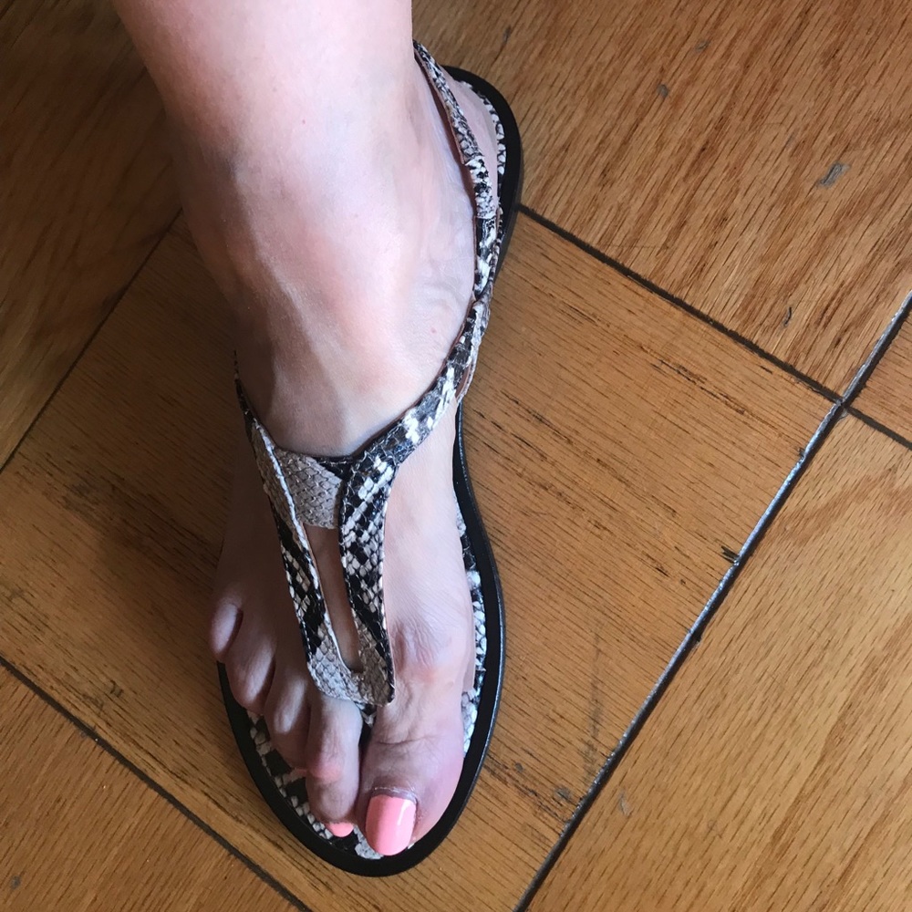 Sandals - Picture 3 of 6